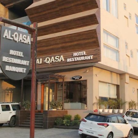 Al-Qasa Hotel Zirakpur Exterior photo